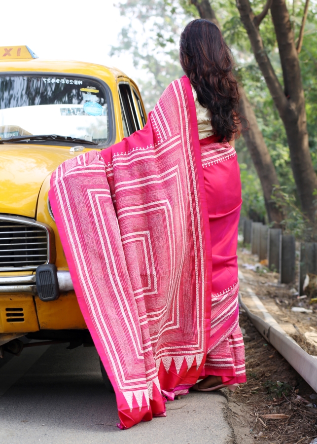 Pink Saree with taxi